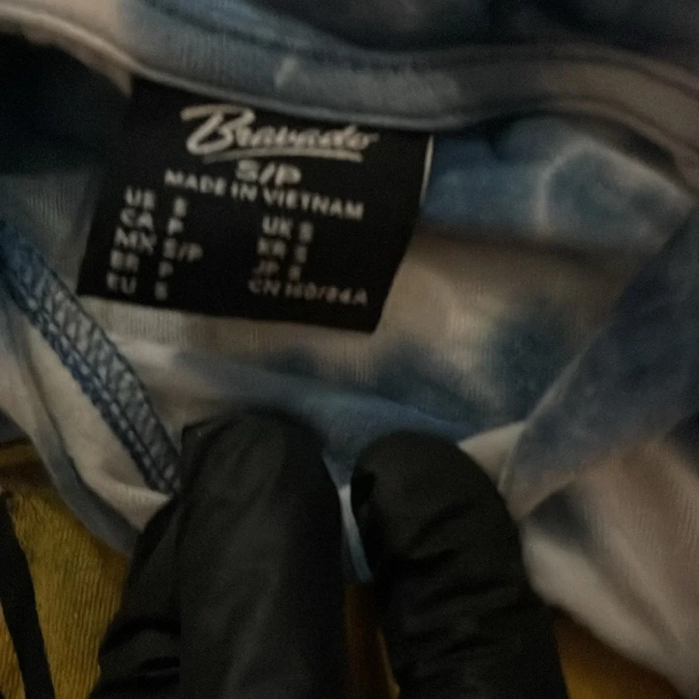 Guns and roses t shirt size small - Picture 5 of 6